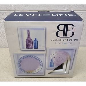 Burnes of Boston Level Line - 3 White Wooden Cubes Shelf